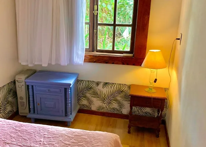 Casa Completa, 2 Quartos, Estacionamento Gratuito, Wifi 300Mb, Frigobar, Microondas, Fogao E Jardim
